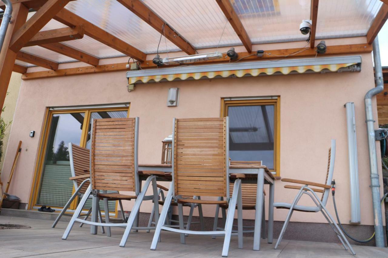 Romantische Ferienwohnung Mit Fantastischem Ausblick, Pool Und Gartensauna Jena Eksteriør billede